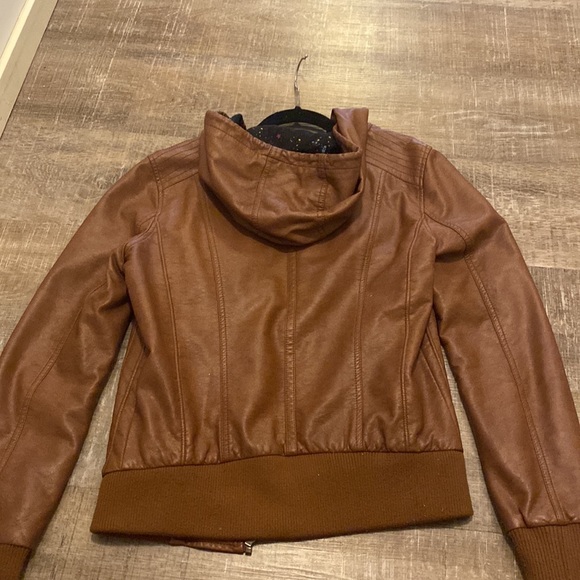 Excellent condition faux “leather” style jacket - Picture 3 of 4